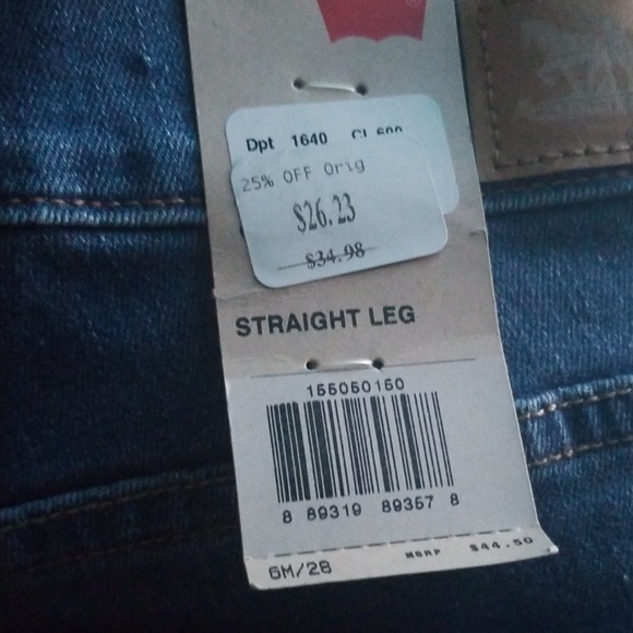 LEVIS NWT 6m straight leg - Picture 4 of 6
